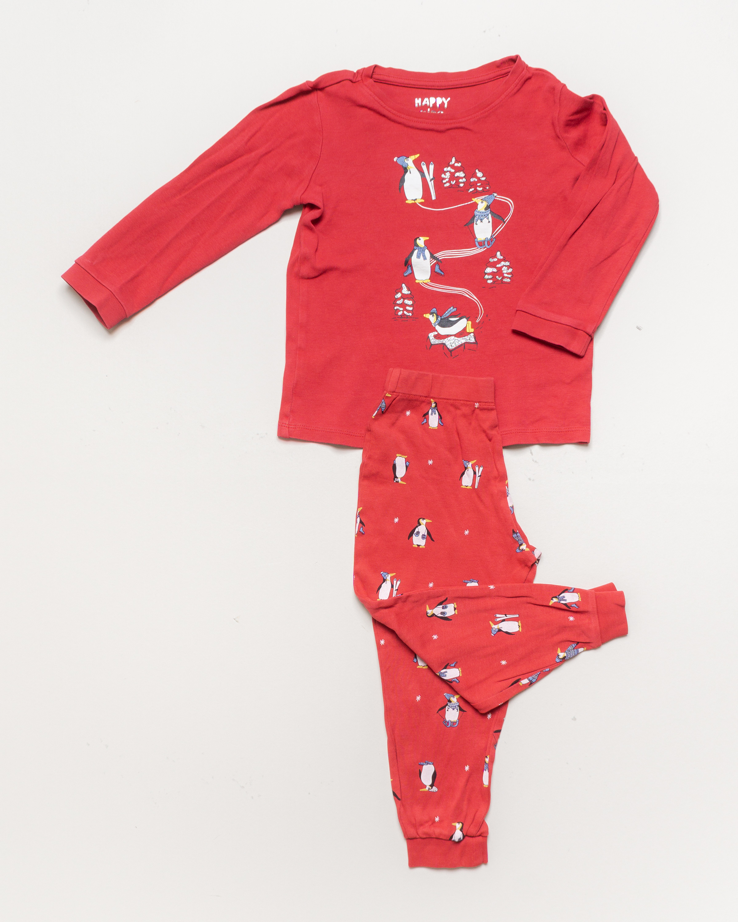 1 Schlafanzug Gr. 116 – Weihnachten Pinguin