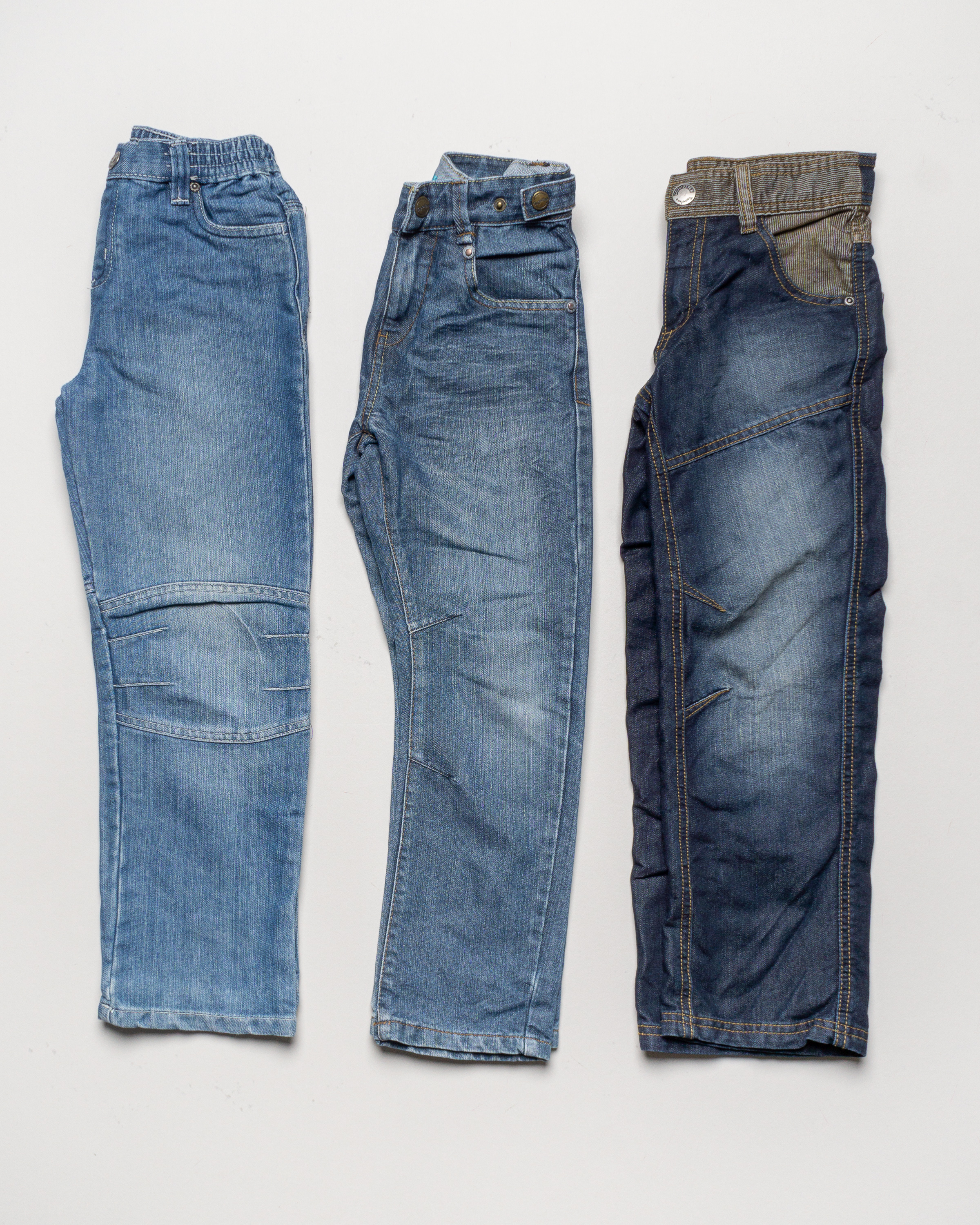 3 lange Hosen Gr. 128 – Jeans Denim dunkelblau Mädchen Set Pack Jungen