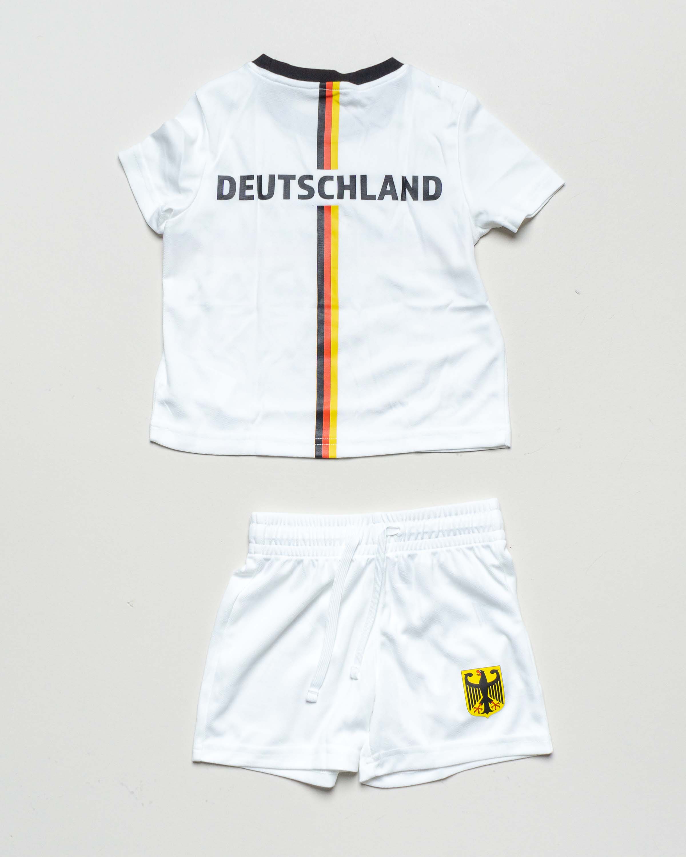 1 Fußballoutfit Gr. 98-134 – NEU Trikot Set UEFA EURO 2024 weiß Mädchen Junge