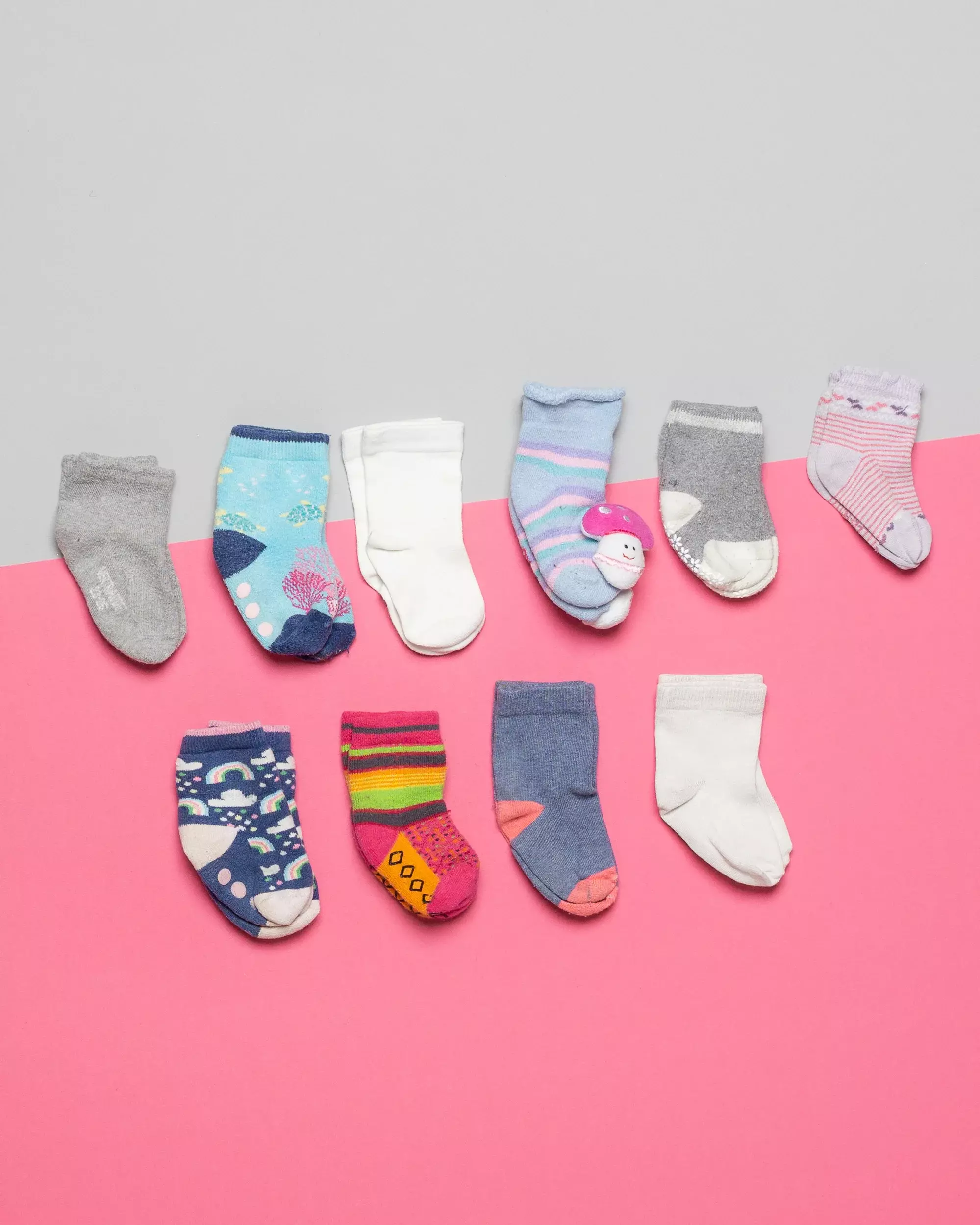 10 Paar Socken & Stoppersocken Gr. 19-22 - mit Regenbogen, Streifen