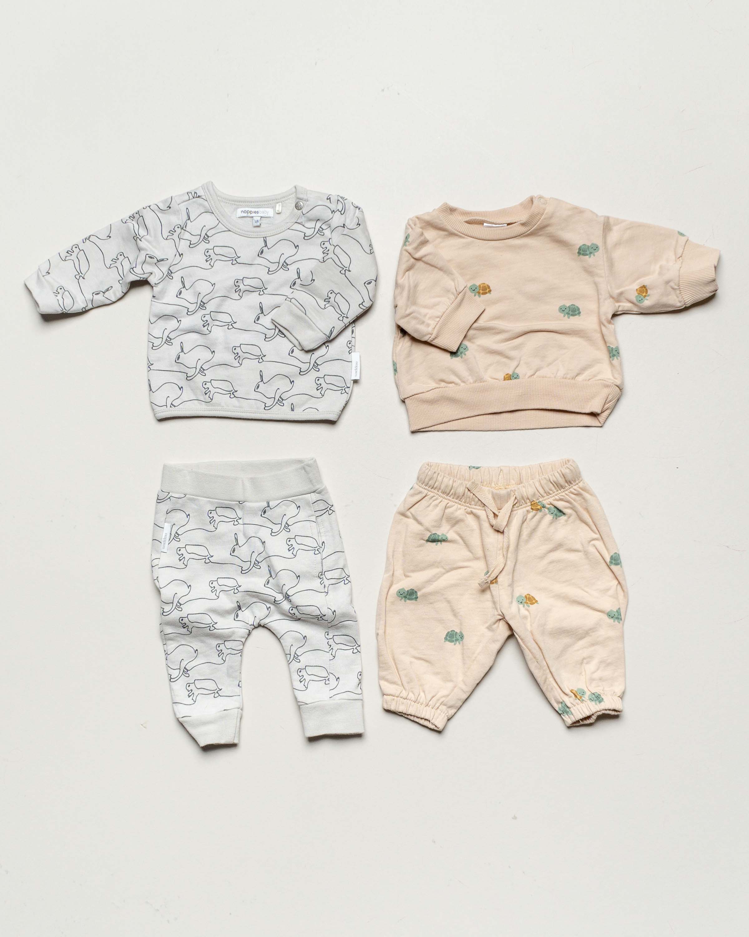 4 Teile Gr. 50 – BIO beige Jogginganzug Pack Set Baby Jungen Mädchen Muster