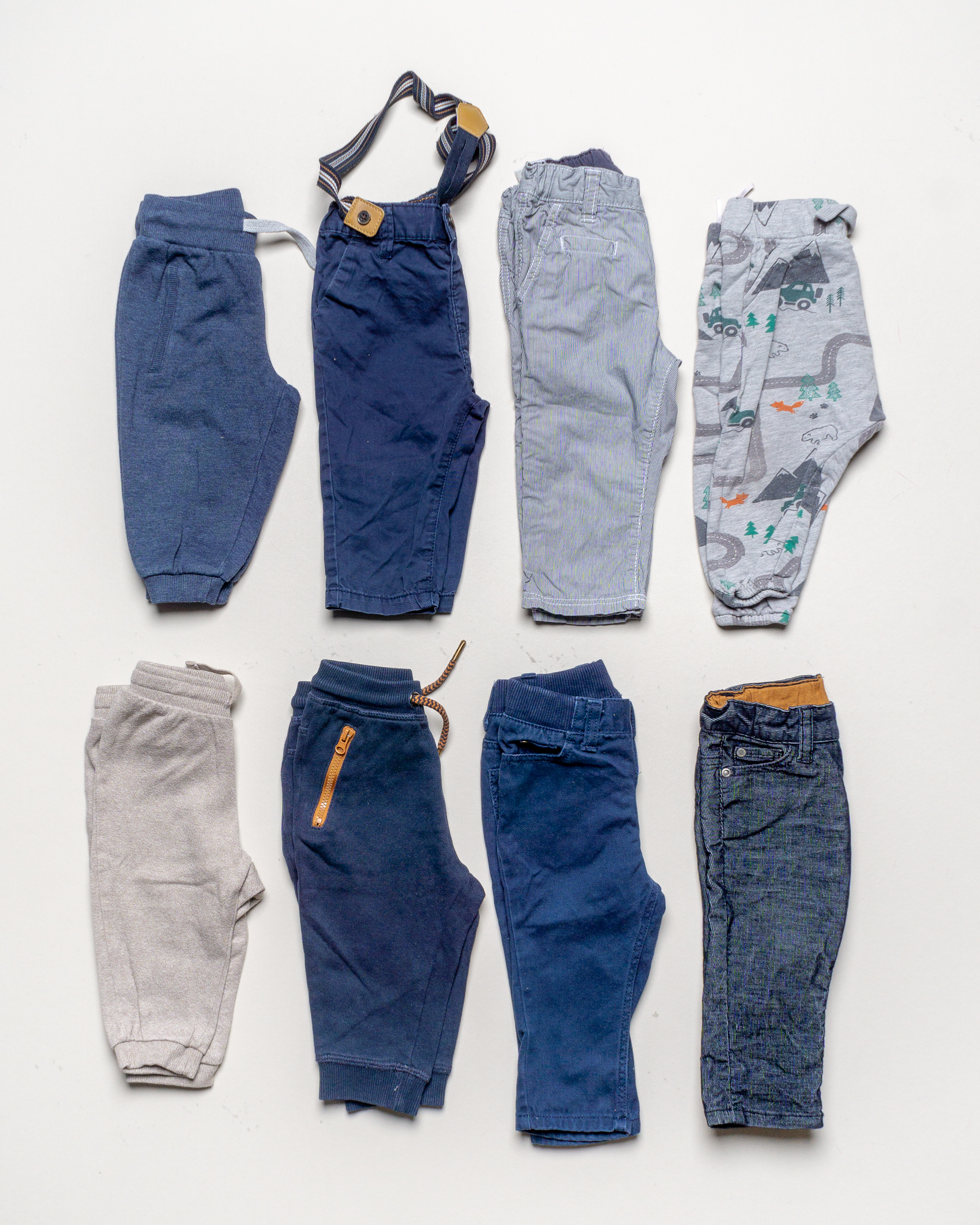 8x Hosen Gr. 68 – Set Pack Jeans Jogginghose Pumphose Blau Beige Grau