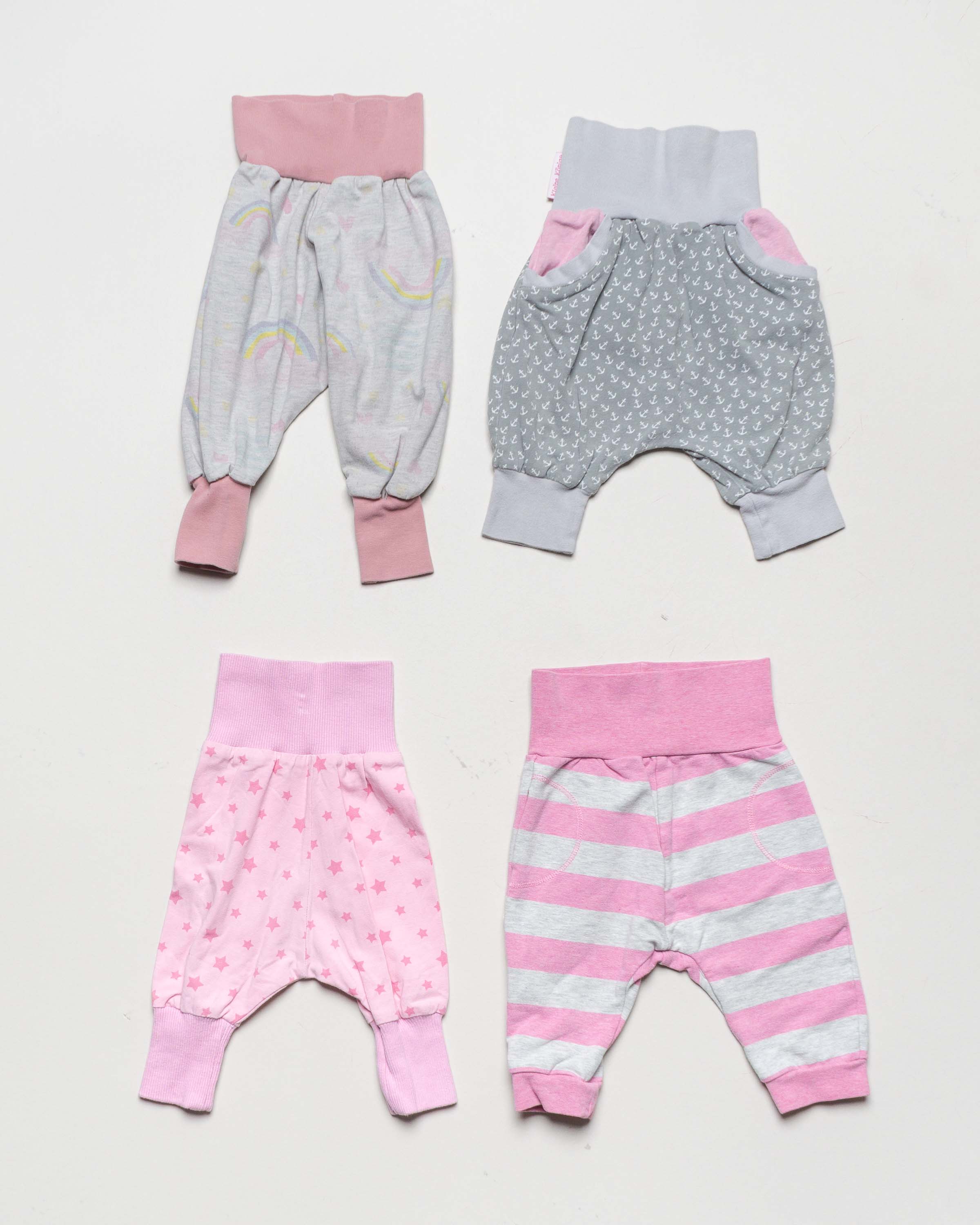 4 lange Hosen Gr. 62/68 – 1x Blond 1x Baby Button 2x Handmade  Pumphosen Regenbogen rosa Jungen Mädchen Pack Set