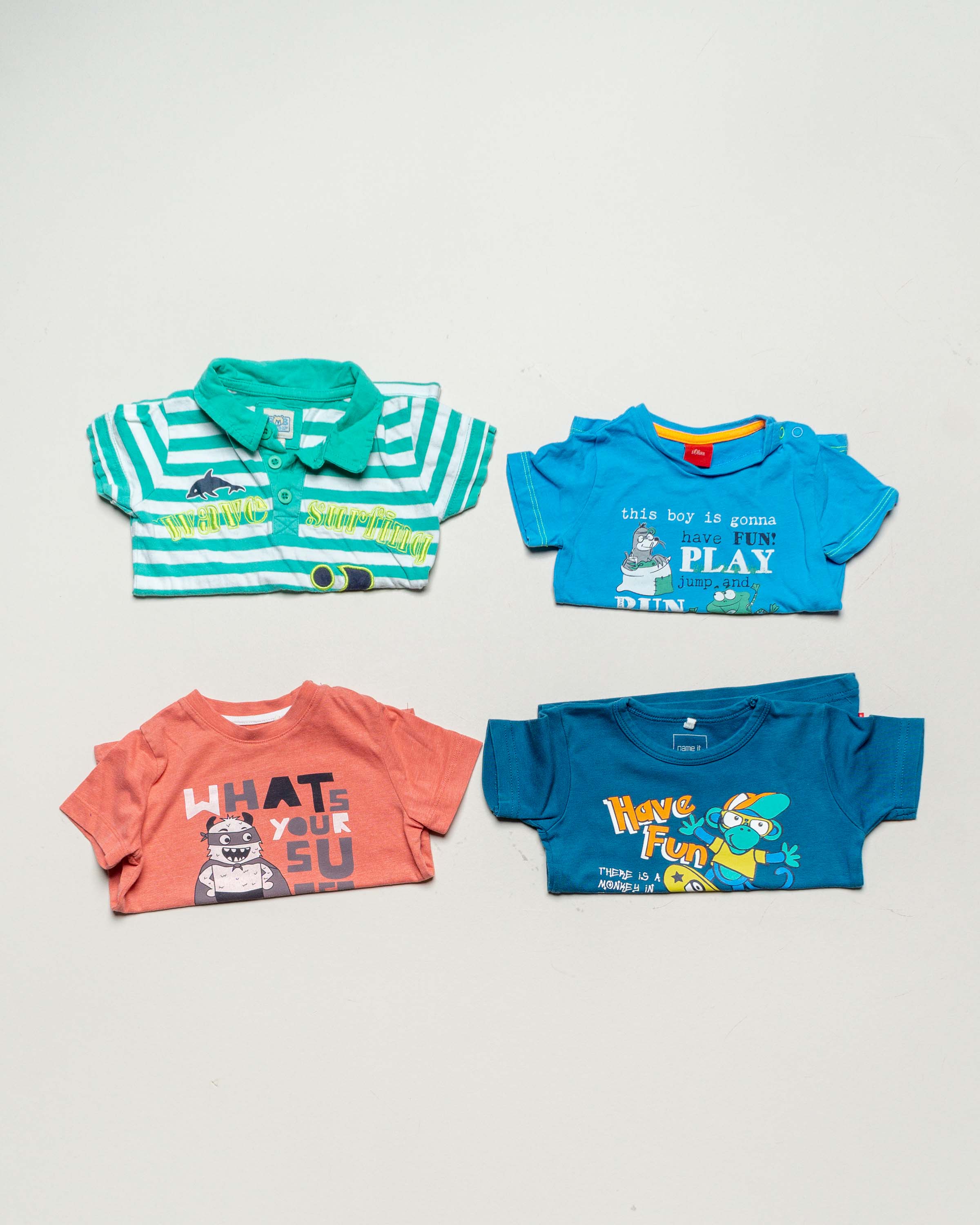 4 T-Shirts Gr. 86 – bunt – kräftige Farben Muster Mädchen Jungen Set Pack