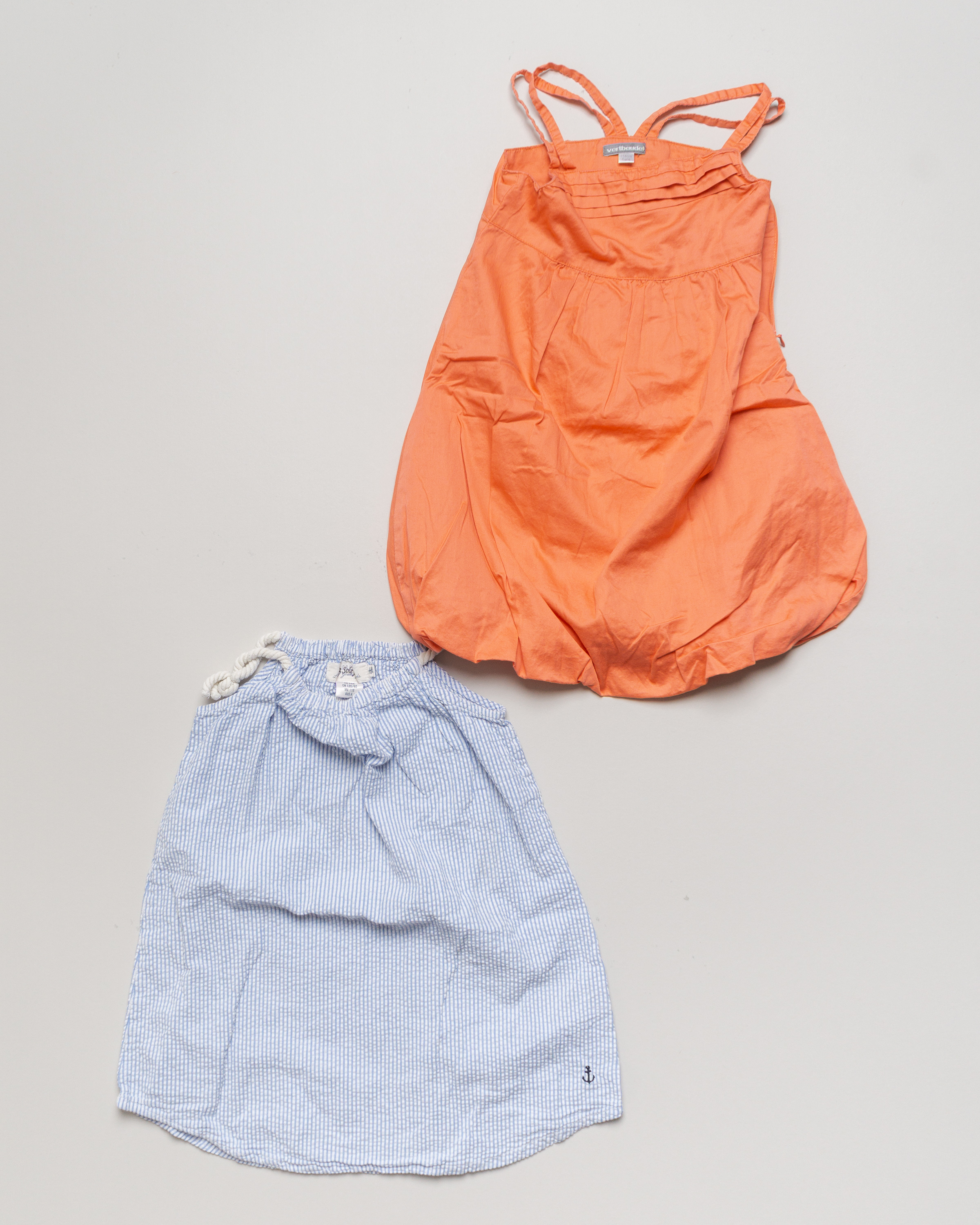 2x Kleid Gr. 116 – 1x Vertbaudet 1x H&M Streifen Blau Weiß Orange