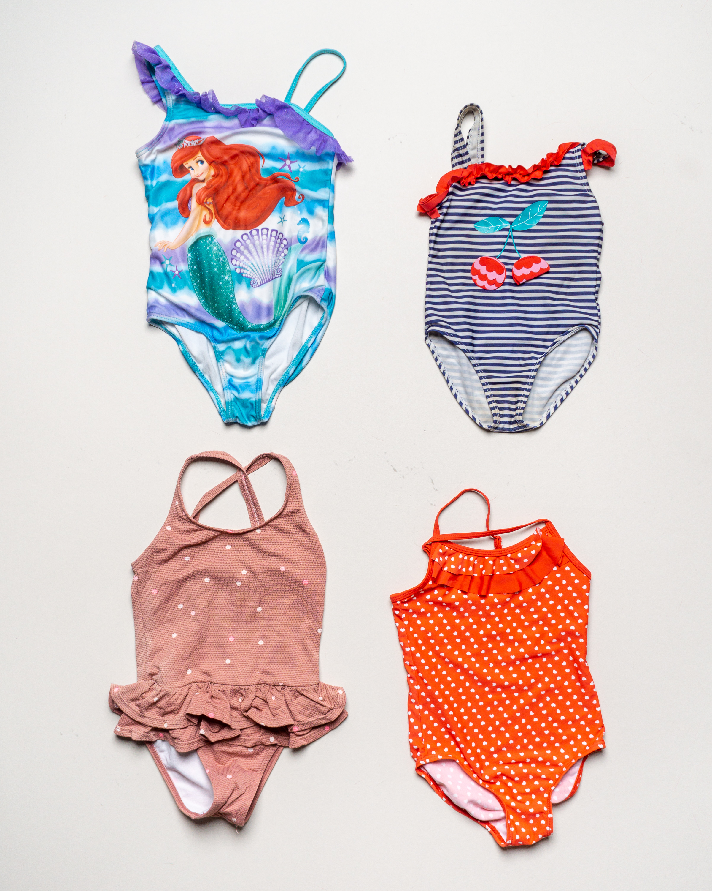 1x Badekleidung Gr. 110 – Schwimmsachen Badeanzug Bikini Arielle Disney Altrosa Rot