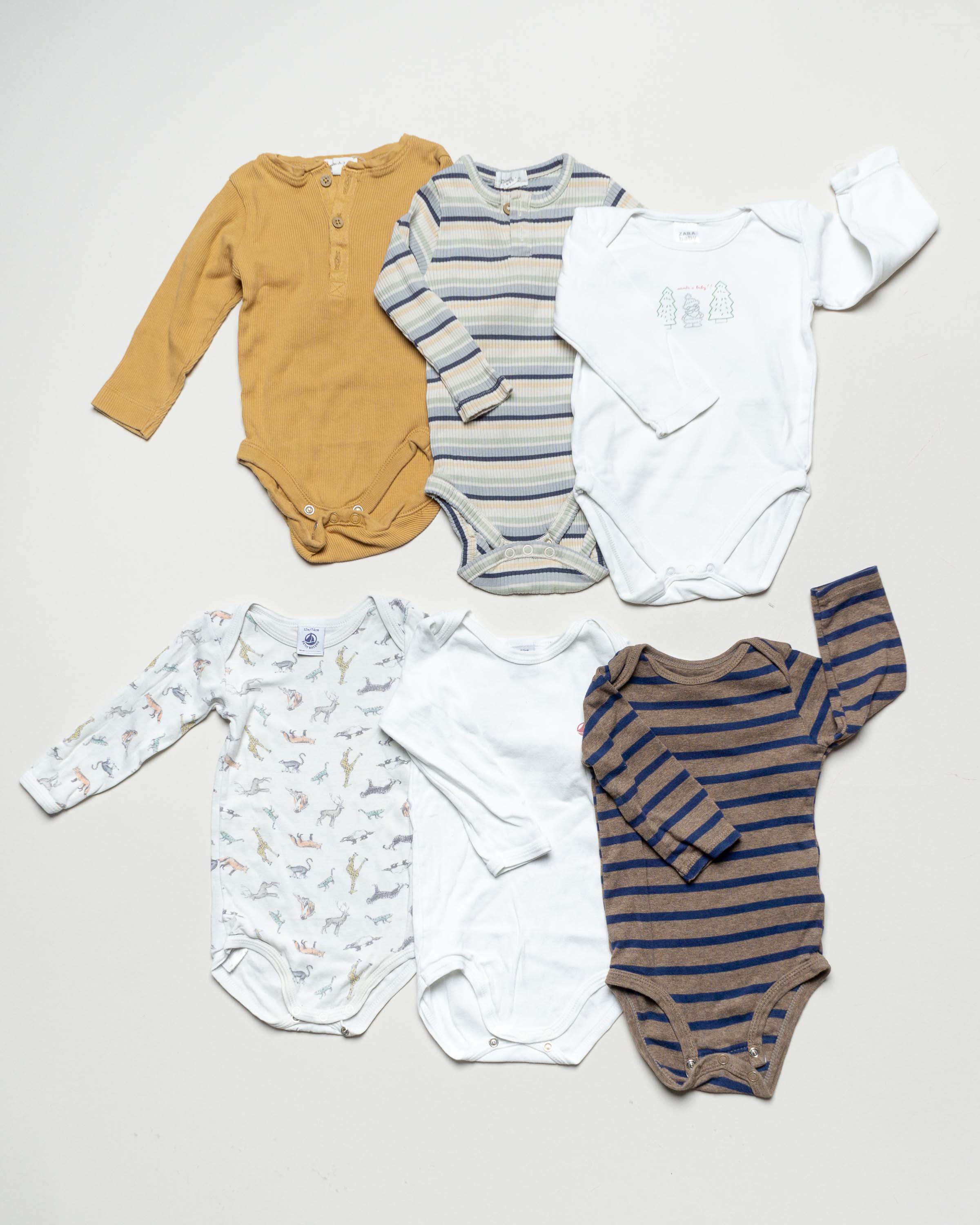 6 Bodies – Gr. 74–80 1x Carter's 1x Zara 2x Newbie 2x Petit Bateau  Set Pack Mädchen Junge