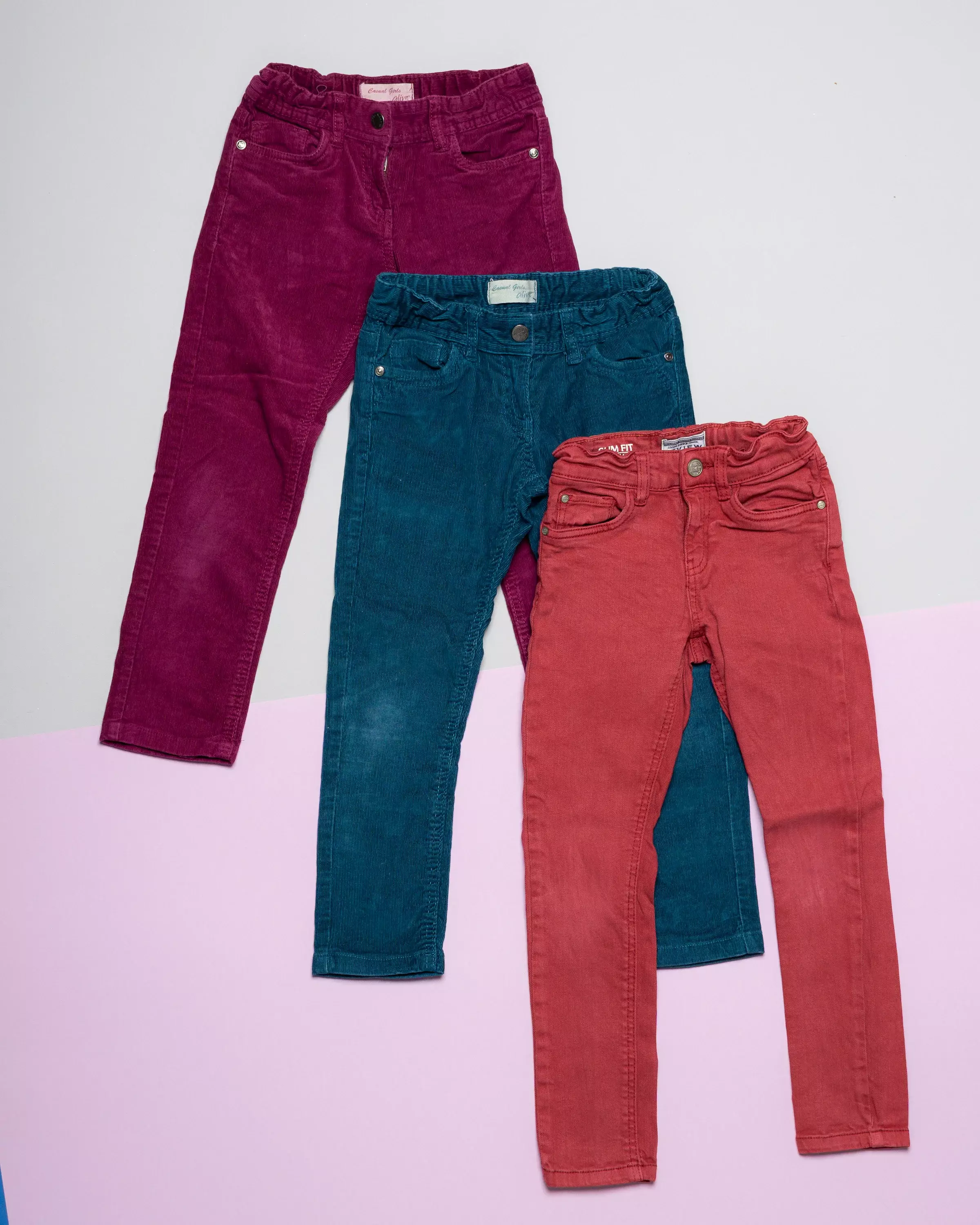 3 Hosen Gr. 122 – Cord & Jeans