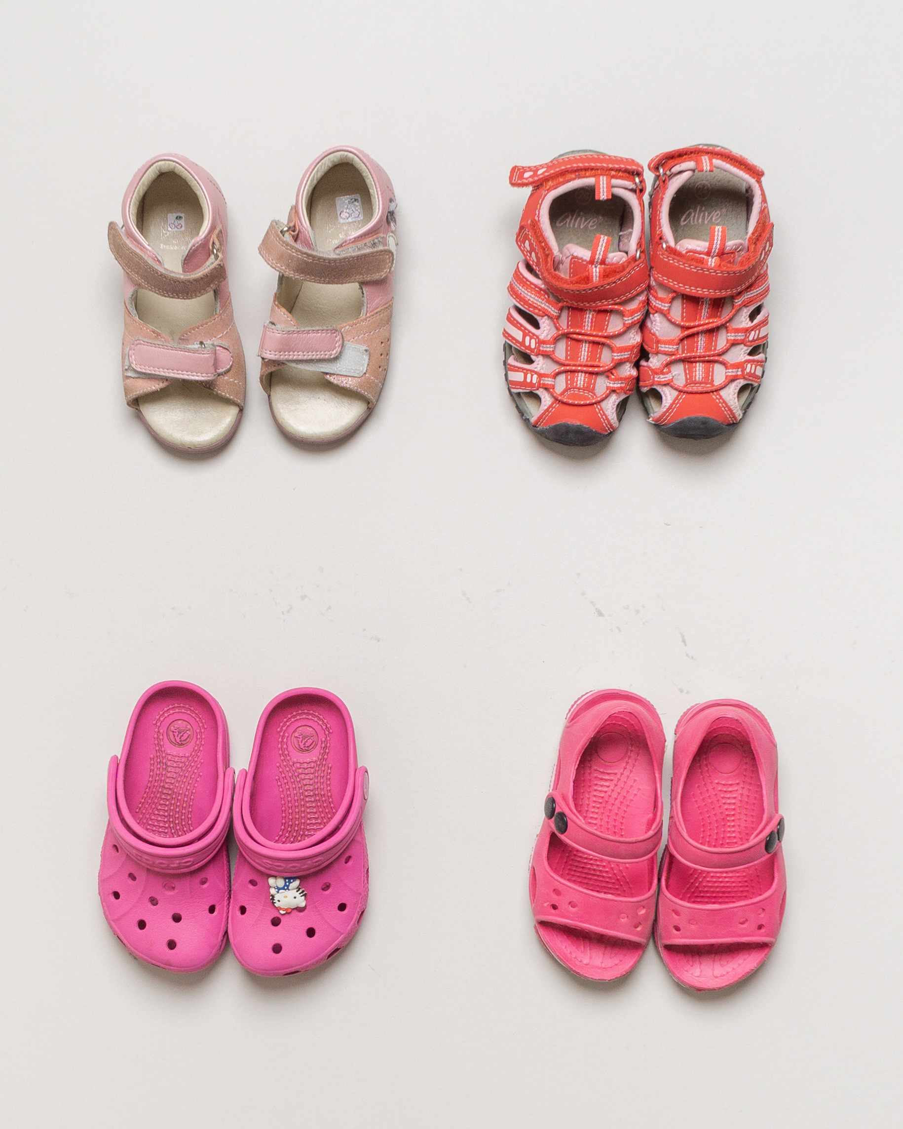 1 Paar Schuhe Gr. 24 – Sandalen Hausschuhe Rosa Wasserschuhe Klett