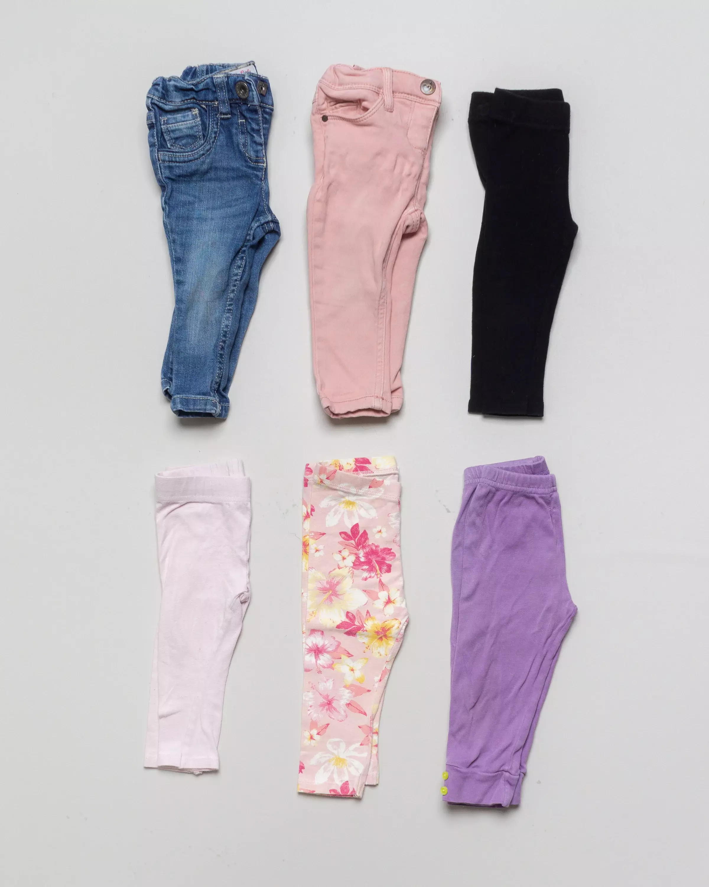 6 lange Hosen Gr. 74 – Pastell Blumen Blüten lila Knopf Leggings Jeans Denim Mädchen Set Pack