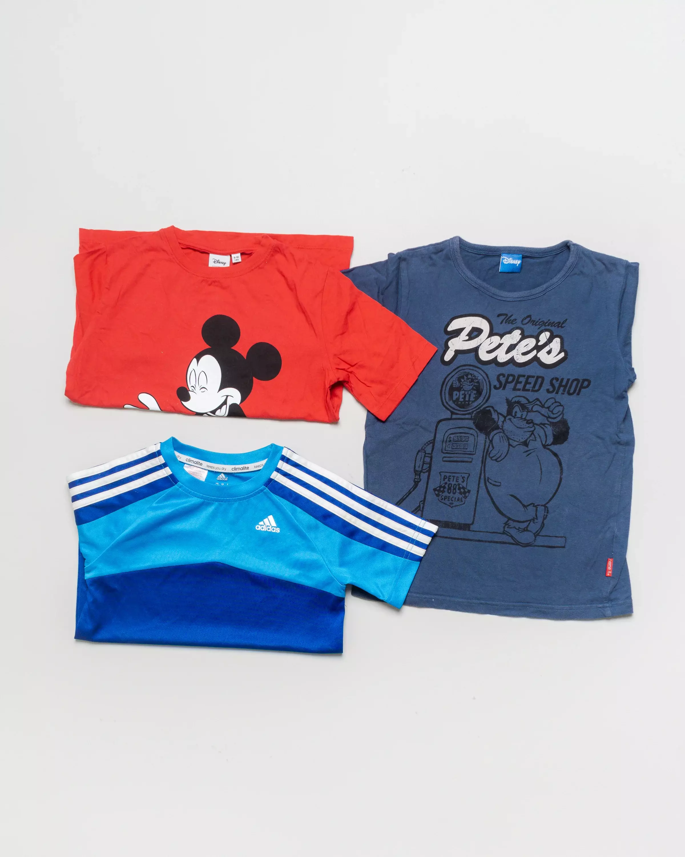 3 T-Shirts Gr. 140 – Adidas Mickey Mouse Disney rot but Speed Sport Jungen Set Pack