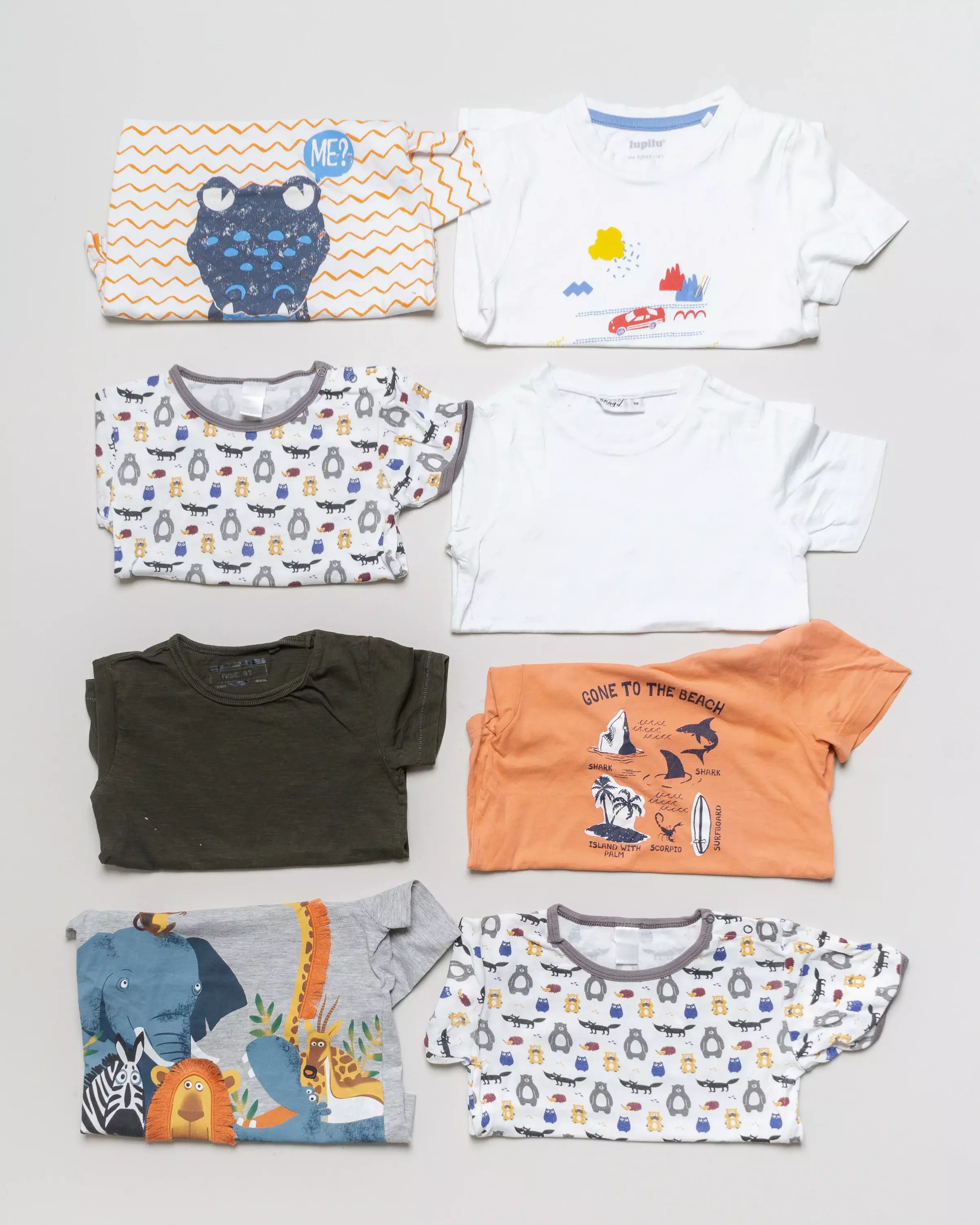 8 T-Shirts Gr. 98 – kurzarm Muster Prints Löwe Jungen Zwillinge Tiere Camping Fuchs Set Pack