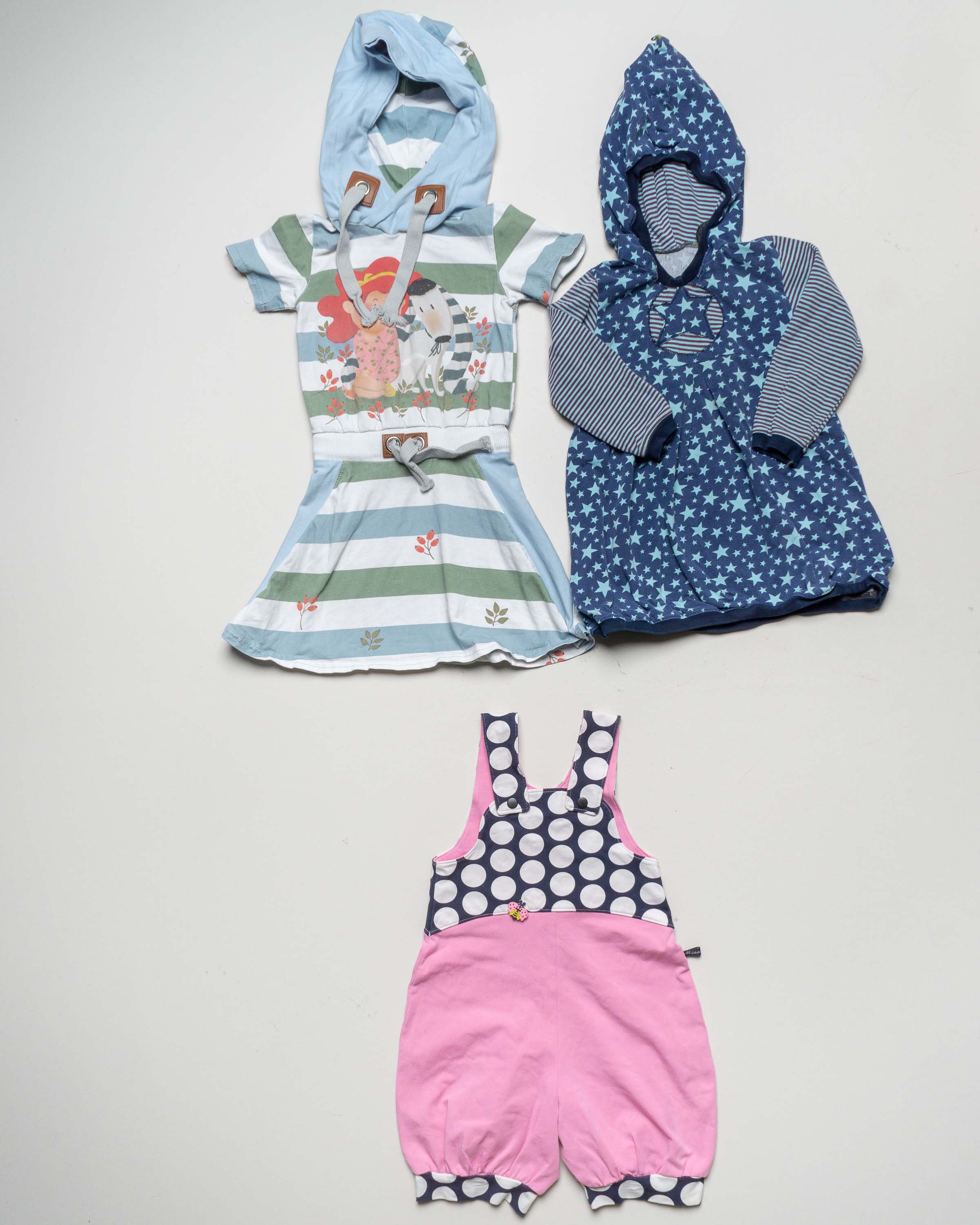 3 Kleider Gr. 86/92 – 3x Handmade Jungen Mädchen Pack Set